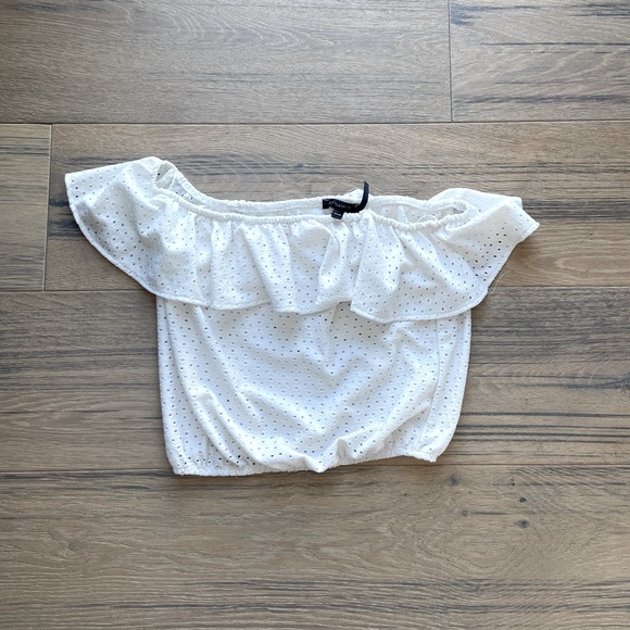 Dynamite Off-Shoulder Crop Top - Picture 1 of 2